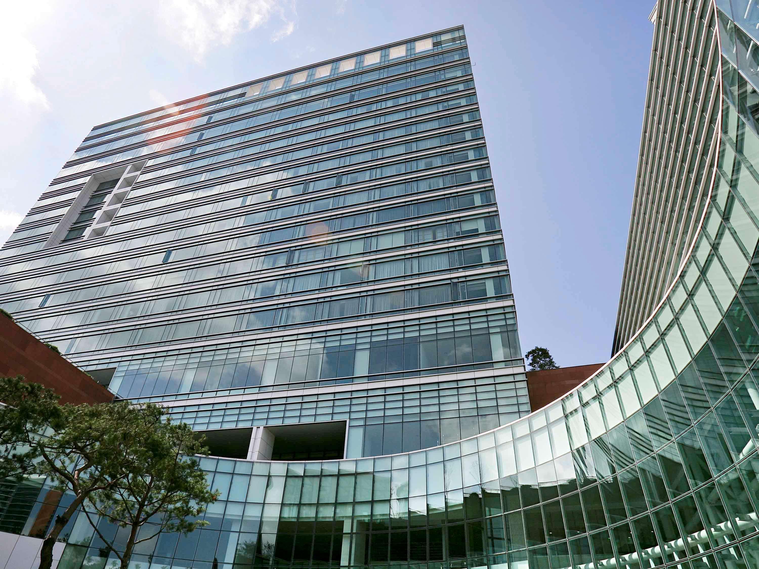 Grand Mercure Ambassador Changwon Exterior photo