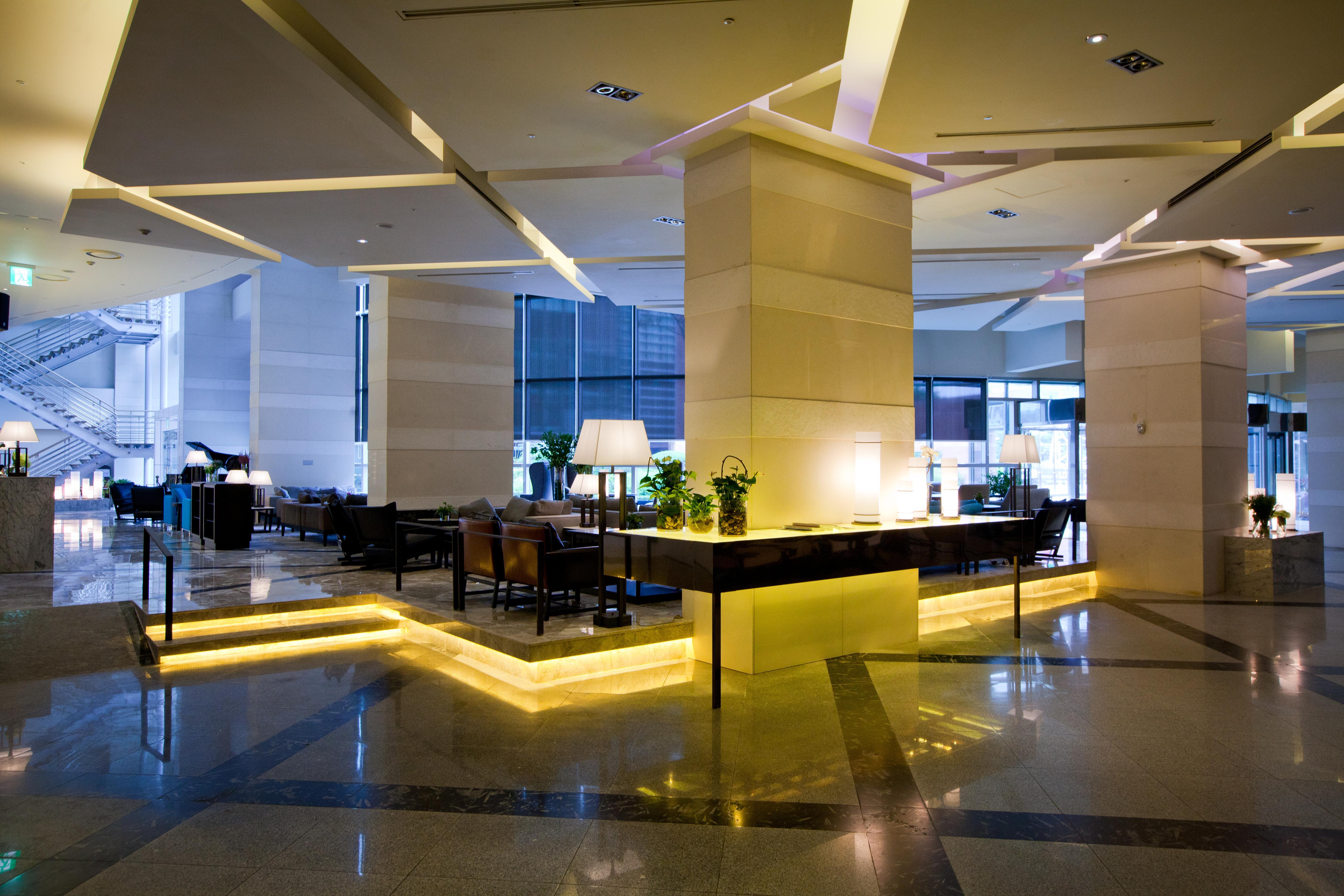 Grand Mercure Ambassador Changwon Exterior photo